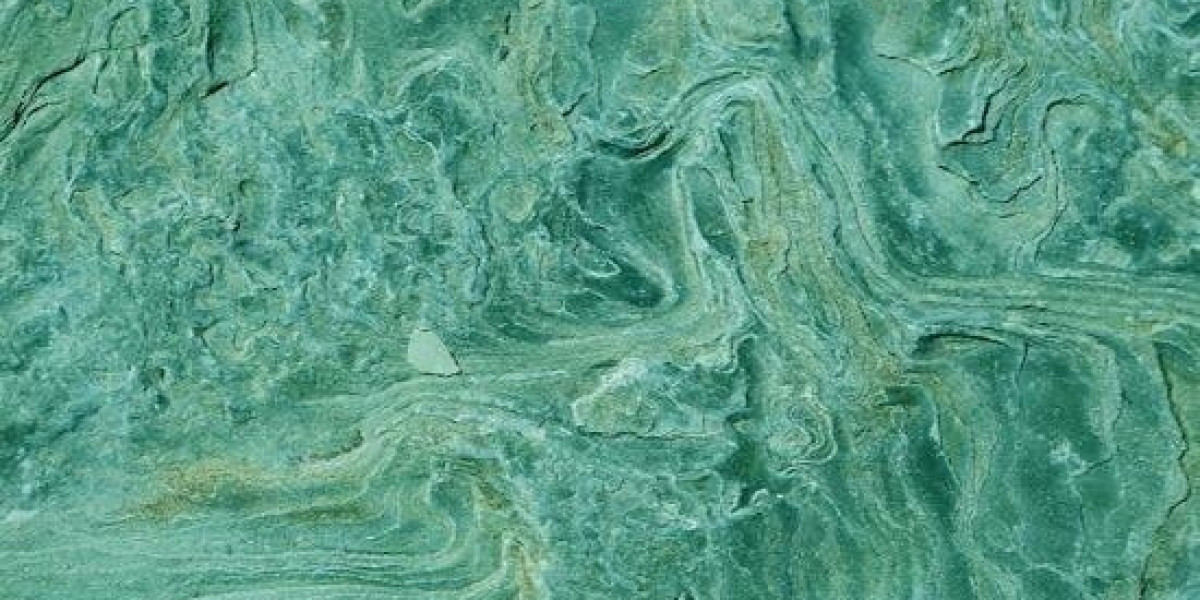 Where to Move so you do not Need to Pay ANY Income Tax