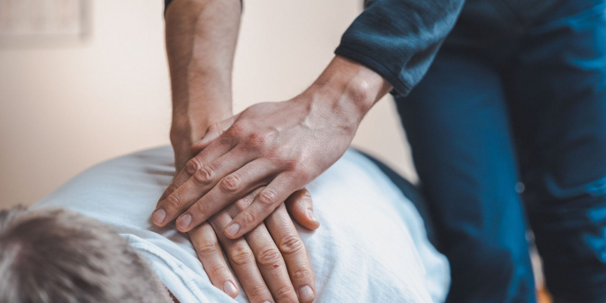 Find a trusted back pain specialist Etobicoke