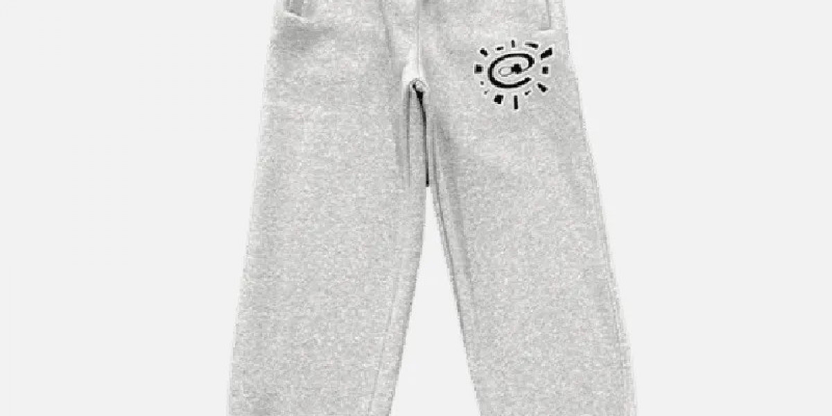 The Rise of Adwysd Clothing: A Modern Fashion Revolution