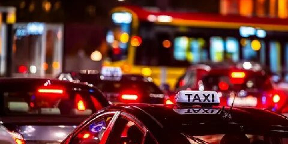 Complete Guide to Umrah Taxi Service and Taif Ziyarat in Saudi Arabia