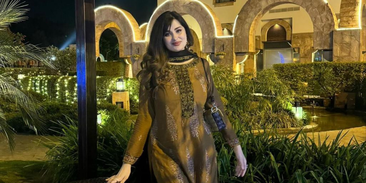 Guide to Pakistani Call Girls in Dubai – Locations & Services