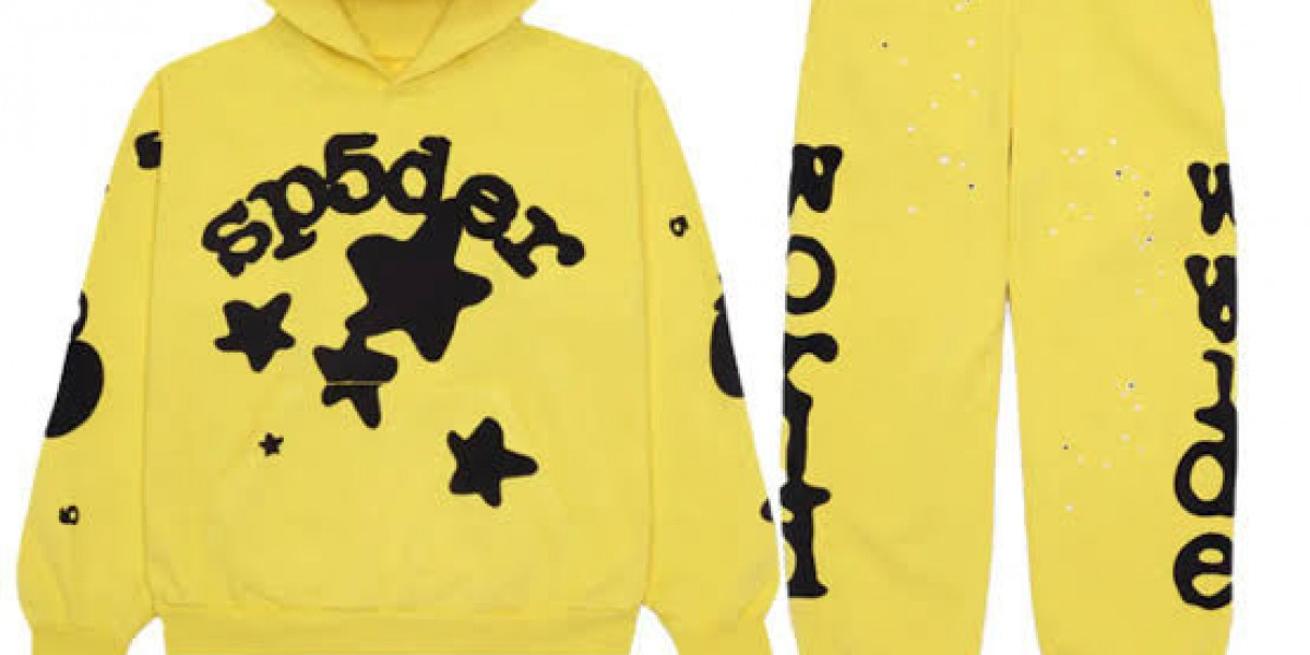 Spider Tracksuit Energy Ready to Elevate Street Look Up