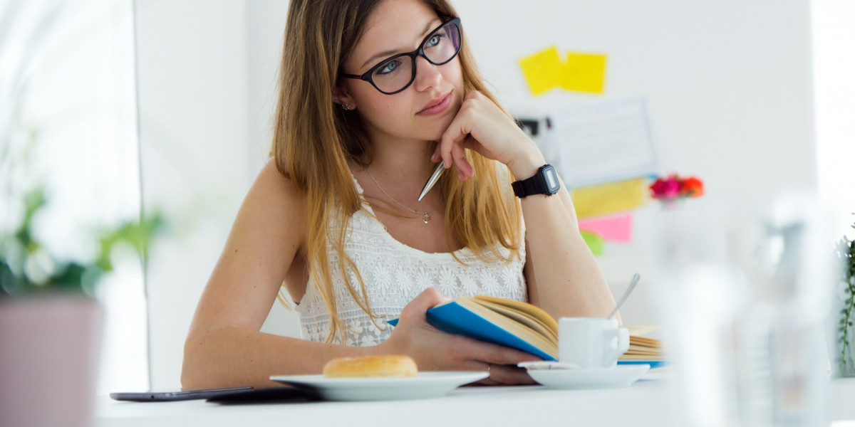 How Does Nursing Assignment Help Support Busy Nursing Students?