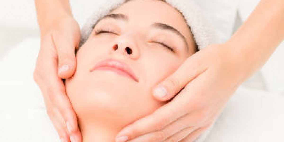 Lymphatic Drainage Massage for Full Body Relaxation and Calm