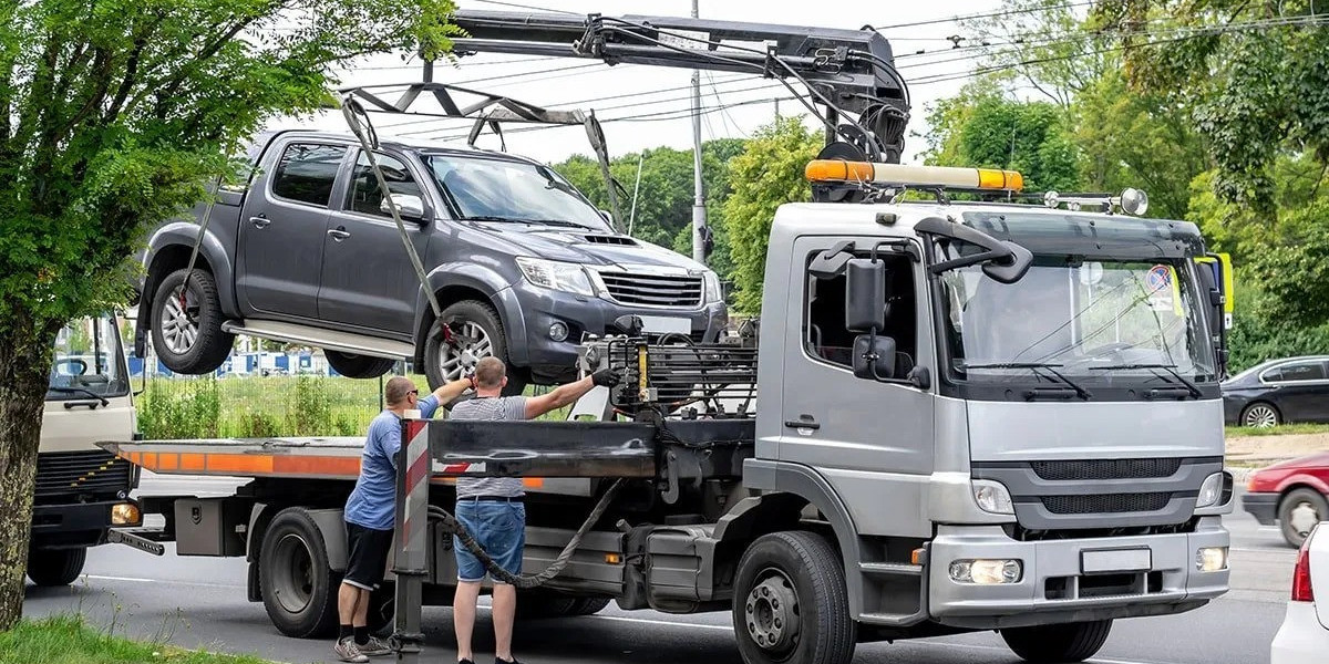 Quick Response Tips for Emergency Roadside Recovery Columbus