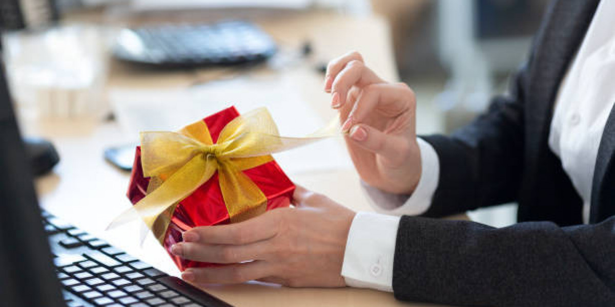 Choosing the Right Singapore Corporate Gifts Supplier for Memorable Brand Impact