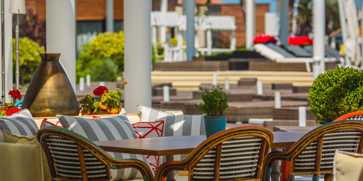 Where Can You Find the Best Outdoor Dining Spots in Al Ain?