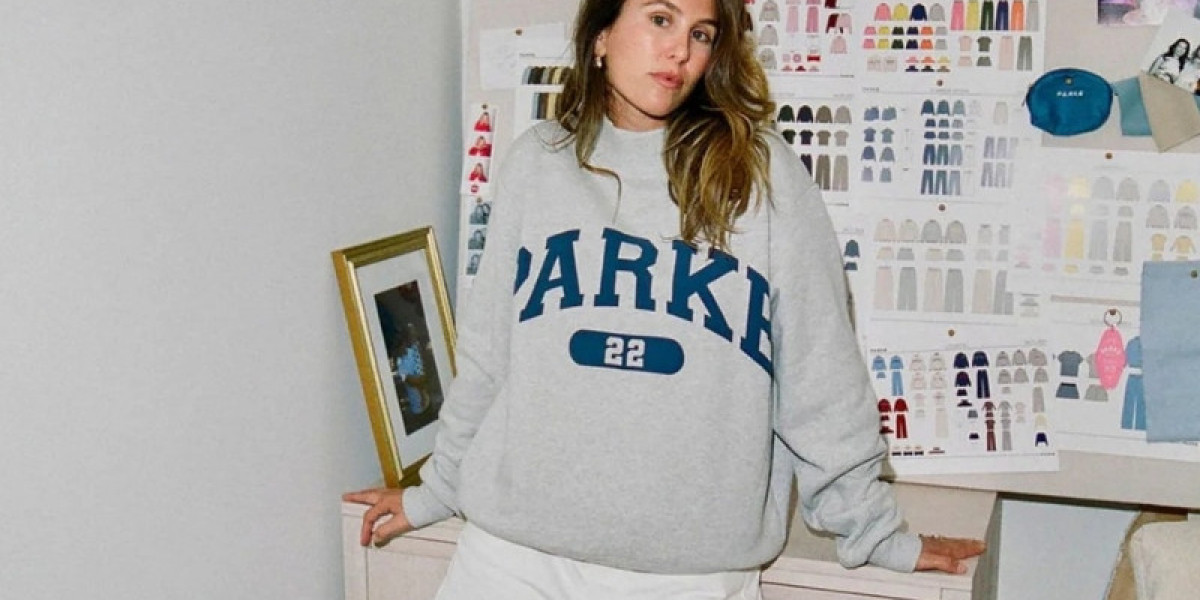 Parke Sweatshirt Guide to Building a Trendy and Minimal Wardrobe Easily
